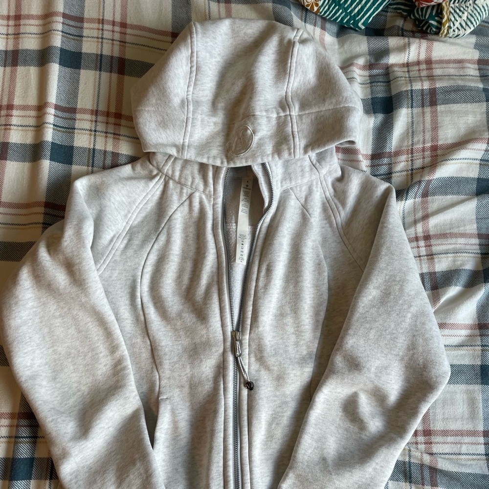 Lululemon Scuba hoodie Size 8